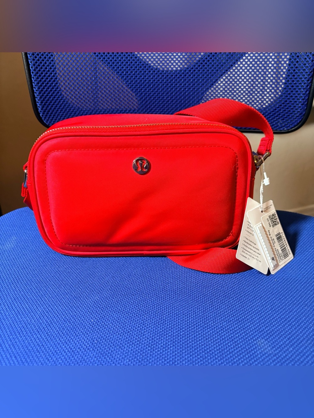 Lululemon Crossbody Camera Bag 2L True Red Authentic NWT